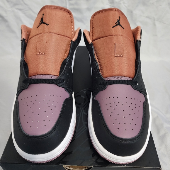 New Air Jordan 1 Low SE 'Sky J Mauve' - Picture 3 of 9